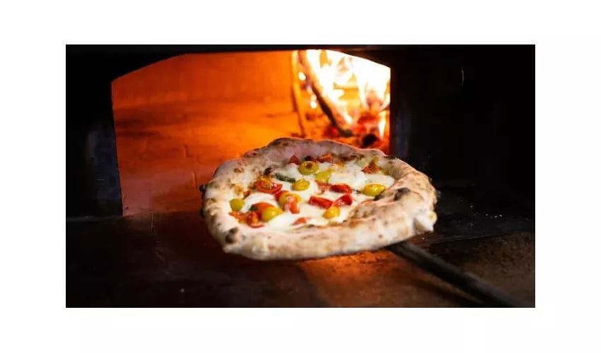 "Ristorante Pizzeria ""Le Fiamme"" della DEA S.r.l."