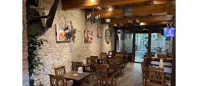 Macaco Beer Wine Food and Pizza