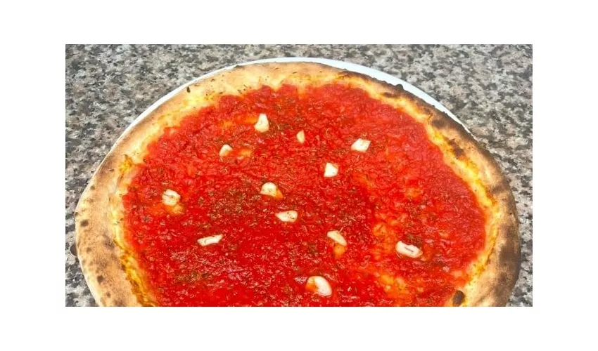 Macaco Beer Wine Food and Pizza