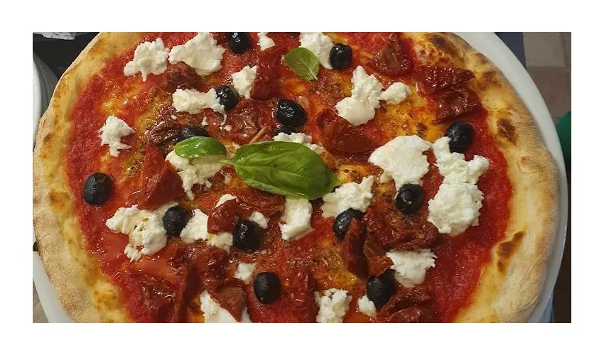 RISTORANTE con PIZZA ALL' ANGOLO