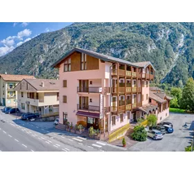 Hotel Condino