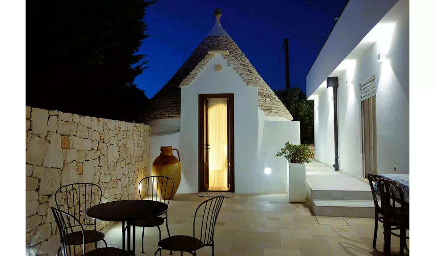 Unique Trullo