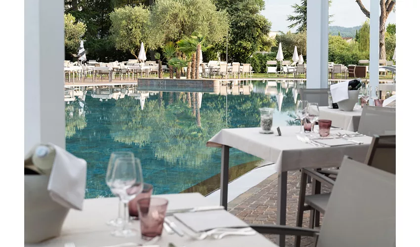 Hotel Tritone
