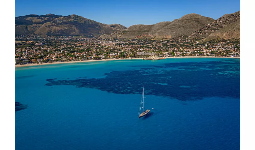 Mondello & Isola delle Femmine: Bootstour ab Palermo + Snacks & Getränke