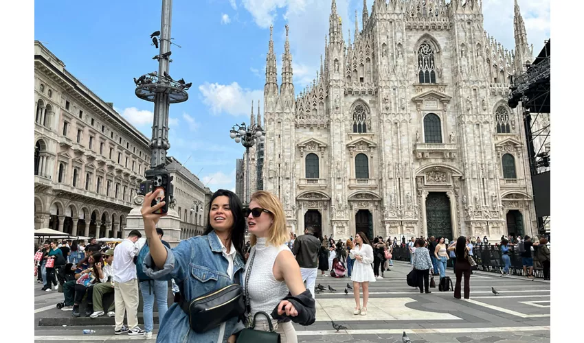 Duomo di Milano e Terrazze: Tour Guidato + Tour a Piedi di Vittorio Emanuele