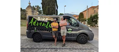 Appia Antica e Catacombe Roma: Tour guidato in E-Bike con trasferimento privato