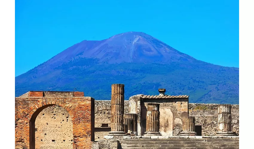 Pompei e Sorrento: Gita guidata di un giorno da Roma + pranzo + degustazione di limoncello