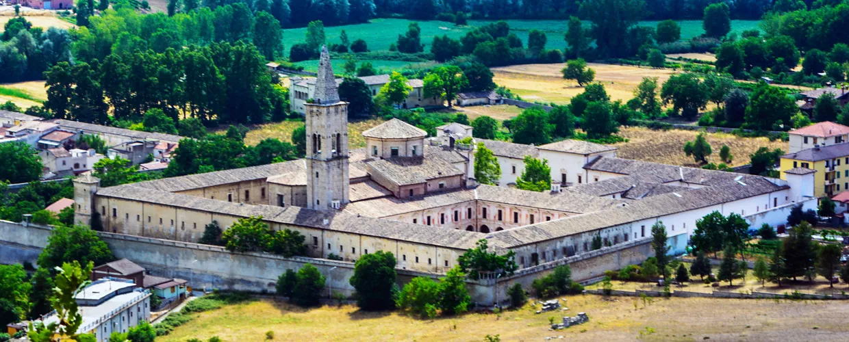 Abadía de Santo Spirito al Morrone