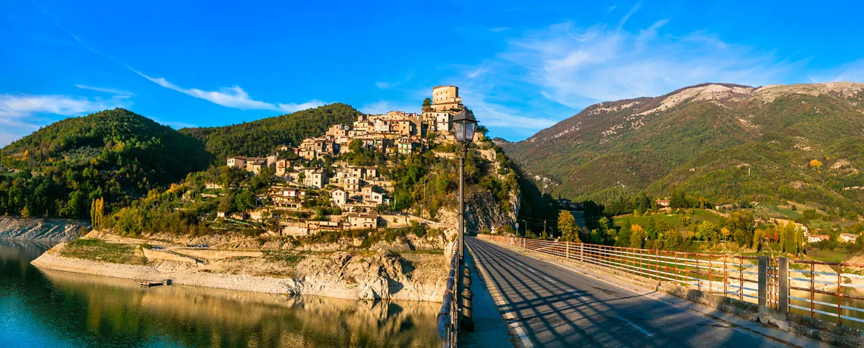 Castel di Tora