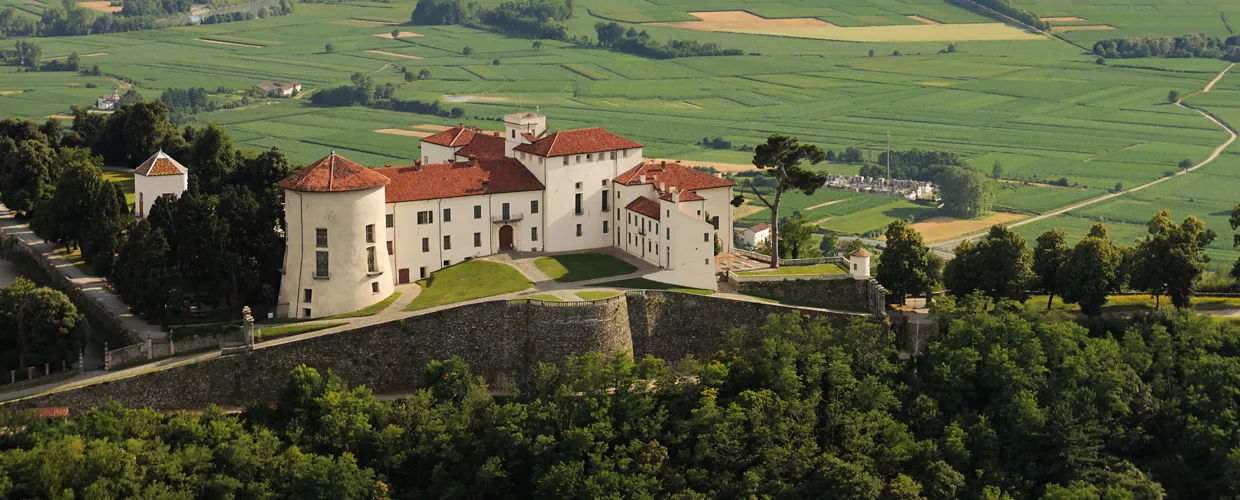 Castello e Parco di Masino