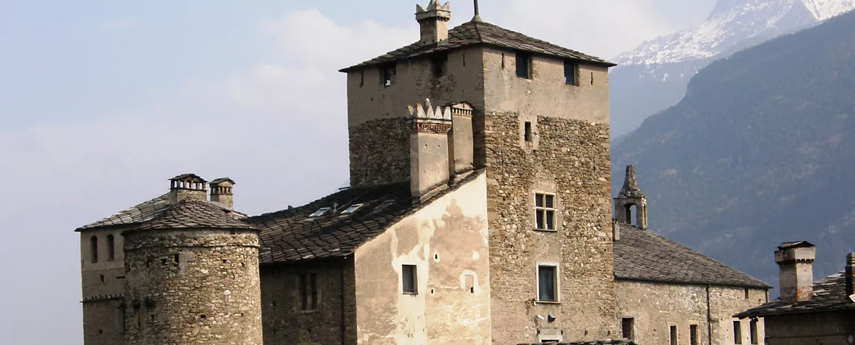 Sarriod de La Tour Castle