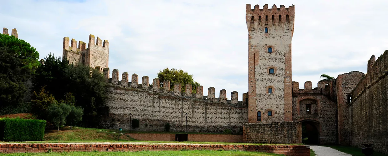 Carrarese Castle in Este