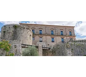 Alla tavola della Principessa Costanza