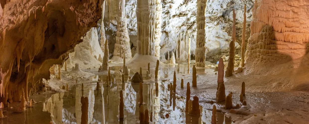 Frasassi caves