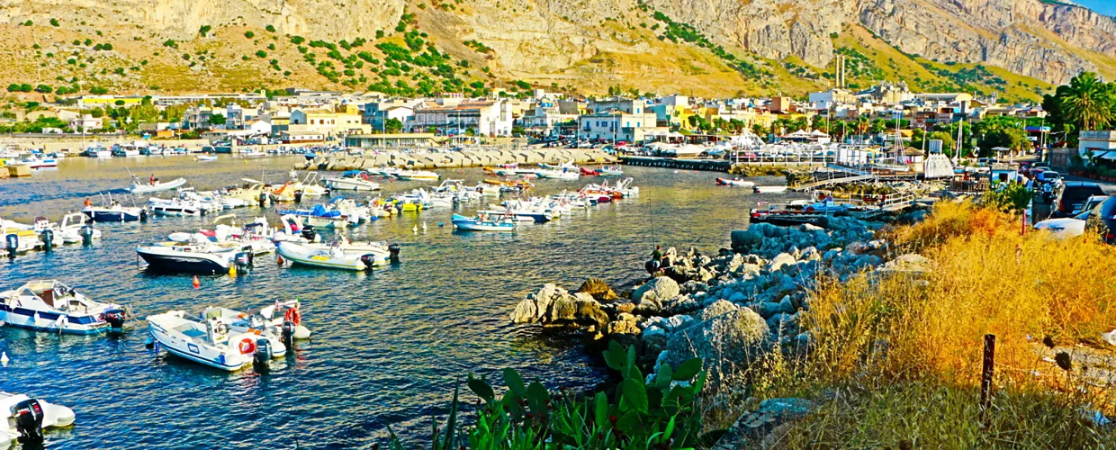 Kostenloses WLAN Hafen von Isola delle Femmine