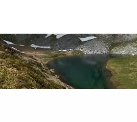 Lago Avostanis