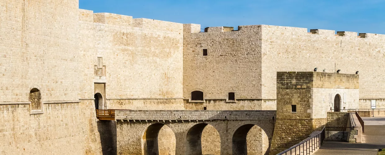 Die Mauern von Barletta