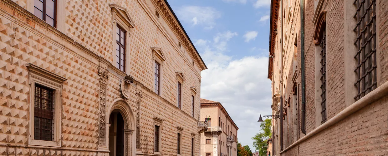 Palazzo dei Diamanti