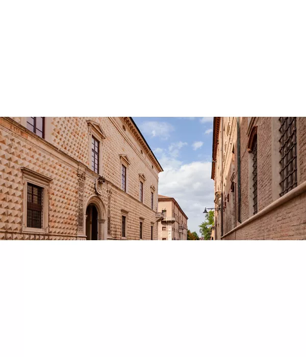 希少ALFA ROMEO PALAZZO DEI DIAMANTI FERARA Palazzo dei Diamanti in