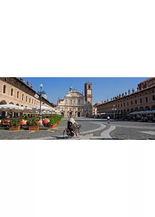 palazzo ducale vigevano destination