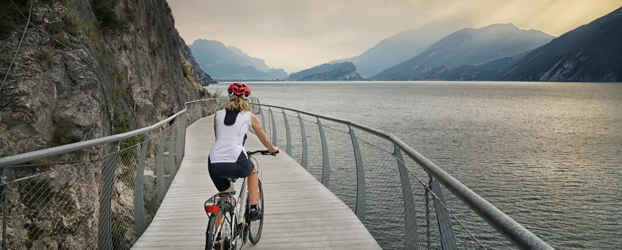 Hängebrücke des Radwegs Limone sul Garda