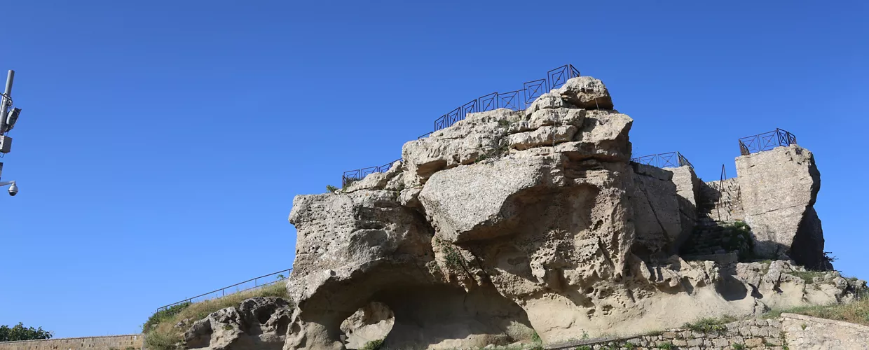 Rocca di Cerere (Ceres-Felsen)