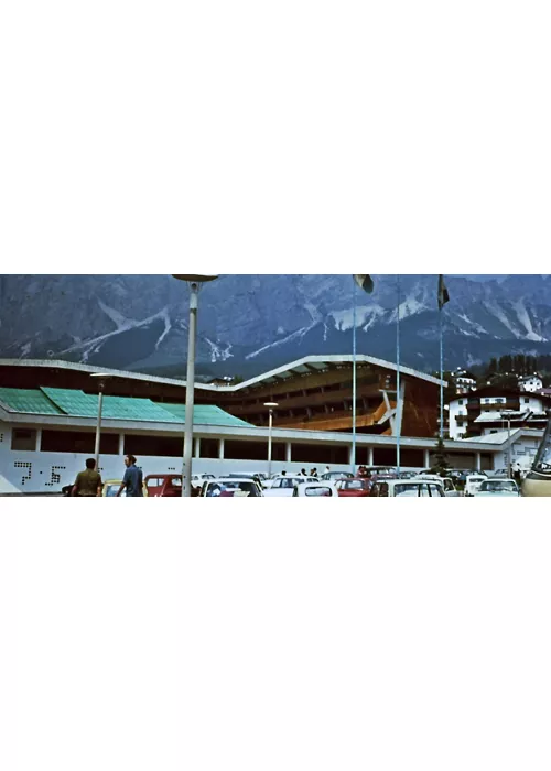 Olympisches Eisstadion