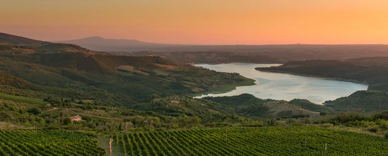 Lago di Corbara