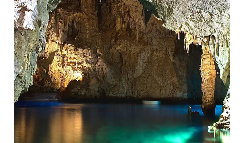 Costiera Amalfitana: Tour in barca per piccoli gruppi da Positano + spuntini e bevande