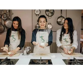Roma: Corso di preparazione della pasta con uno chef locale + bevande