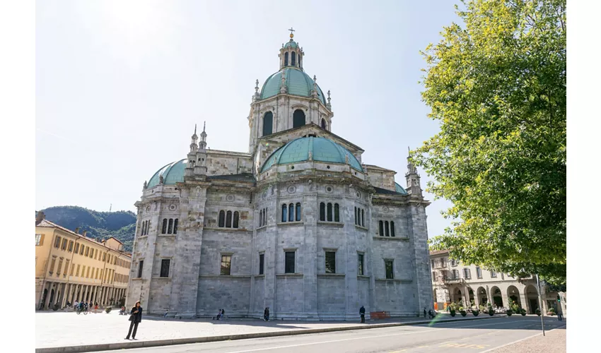 Como e Bellagio: gita guidata di un giorno da Milano + tour in barca