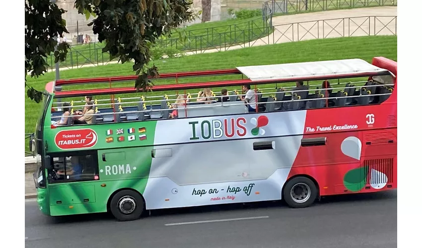 Milano e Roma: Biglietto per il tour in autobus Hop-on Hop-off