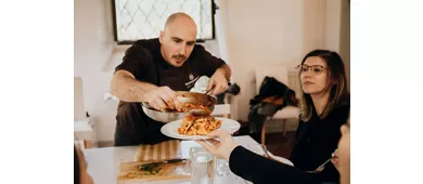 Roma: Corso di preparazione della pasta con uno chef locale + bevande