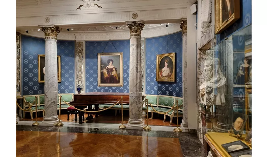 Teatro alla Scala: Biglietto salta-coda + Tour per piccoli gruppi