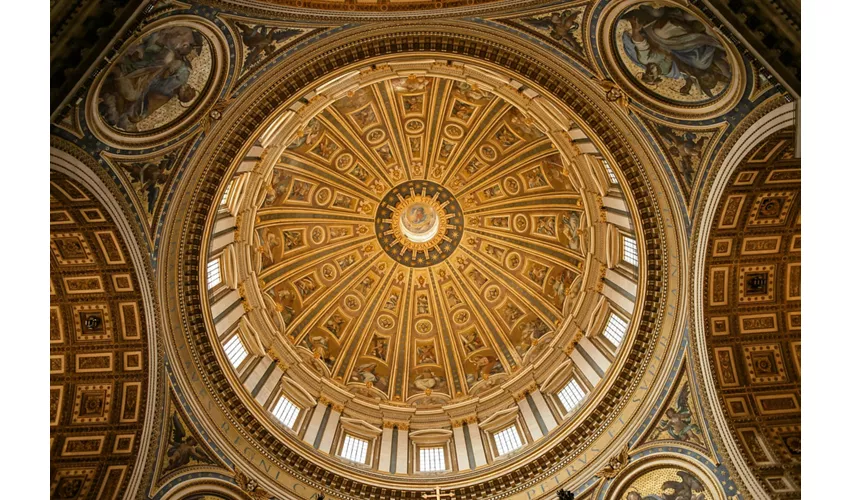 Basilica di San Pietro e Vaticano Sotterraneo: Tour guidato