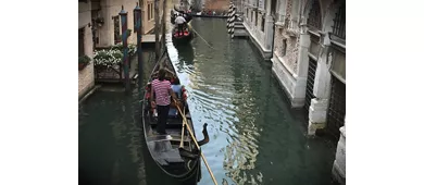 Venice: Classic Gondola Ride