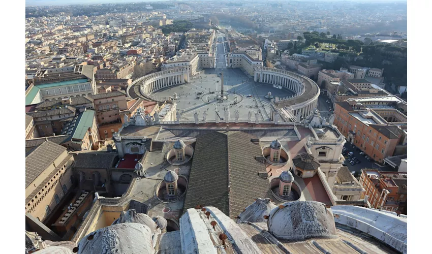 St. Peter’s Basilica: Guided tour + Dome & Vatican Grottoes Access