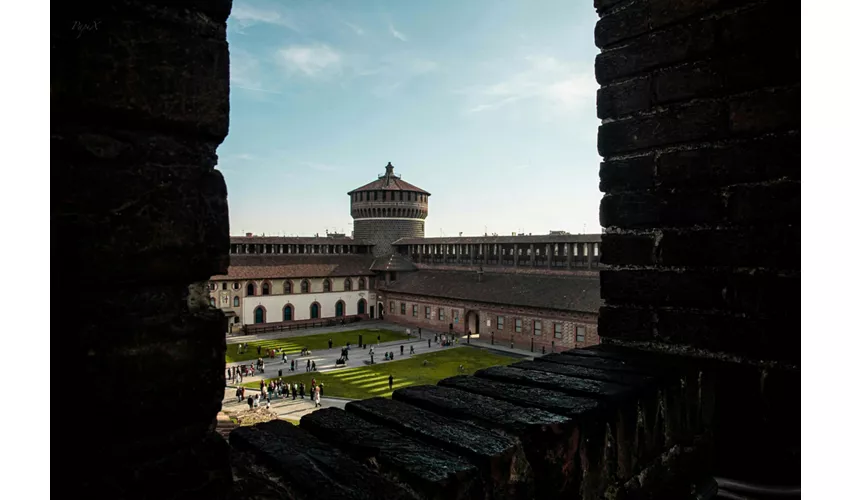 Castello Sforzesco Milano: Biglietto d'ingresso + Audioguida digitale