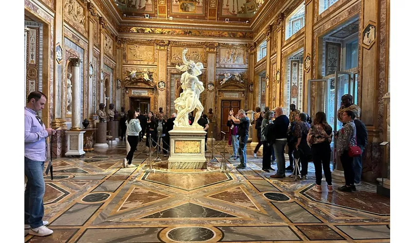 Borghese Gallery: Reserved Entrance