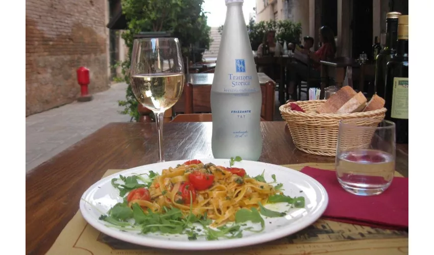 Venecia: Cena en un restaurante veneciano en el barrio de Cannaregio