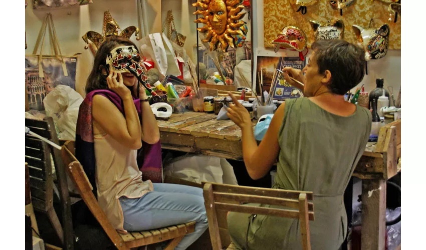 Venice: Mask-Making Tour