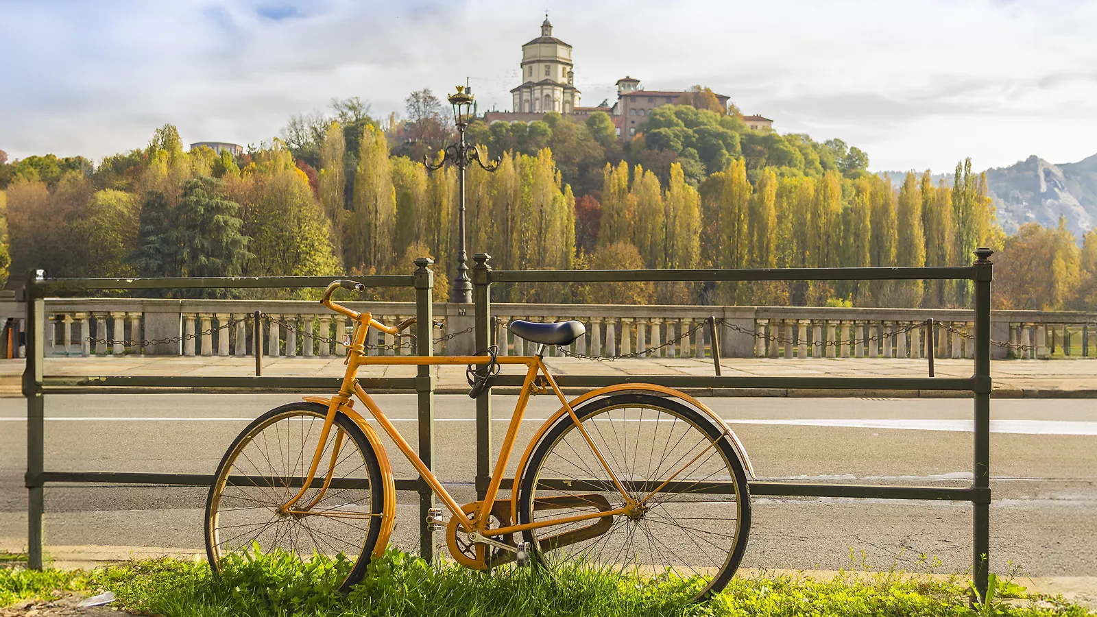 Turin by bike: discovering a charming city, slowly