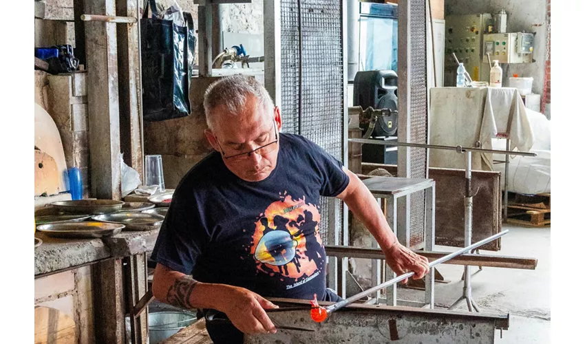 Murano, Burano e Torcello: Tour in barca intera giornata + Soffiatura del vetro