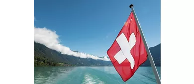 Interlaken & Green Train of Swiss Alps: Day Trip from Milan