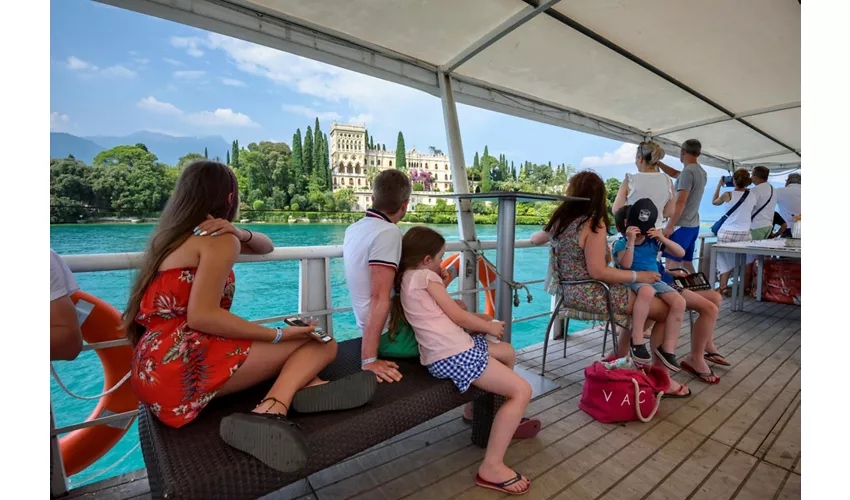 Lago de Garda: Excursión histórica en barco desde Peschiera del Garda