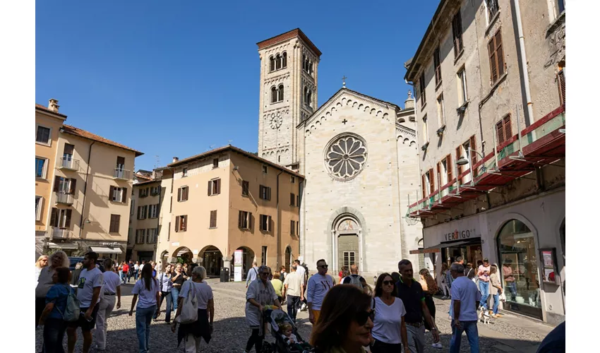 Como, Bellagio e Lugano: Tour guidato in giornata da Milano + Tour in barca