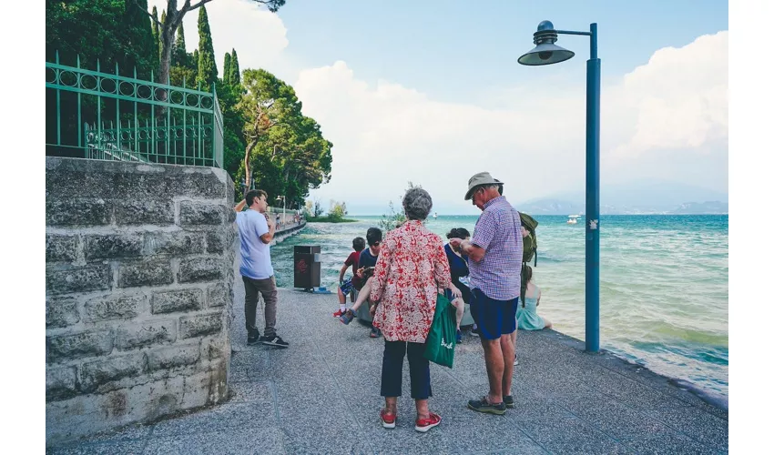 Sirmione: Walking Tour + Boat Tour