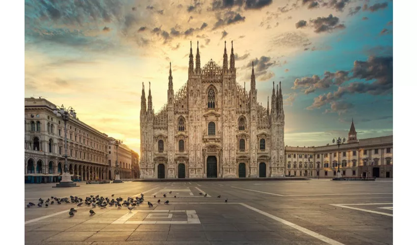Visita al Duomo de Milán + Azotea, Galería Vittorio Emanuele II y Plaza Scala