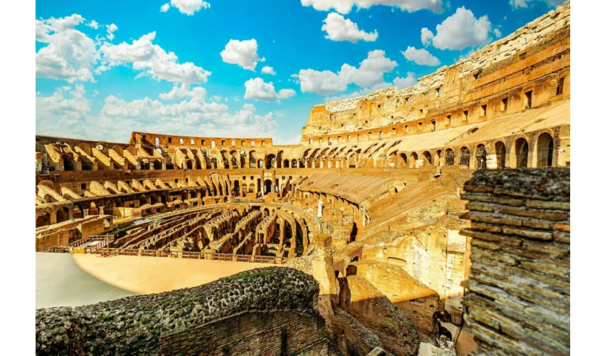 Colosseo, Arena, Sotterranei, Foro e Palatino + Tour guidato