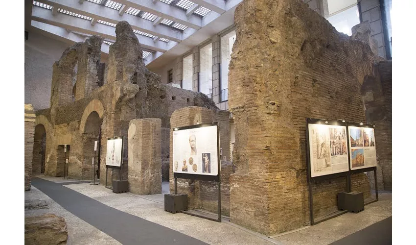 Piazza Navona Underground & The Stadium of Domitian: Exclusive Tour